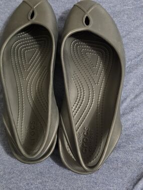 CROCS Women's Matte Black Slip-On Ballet Flats